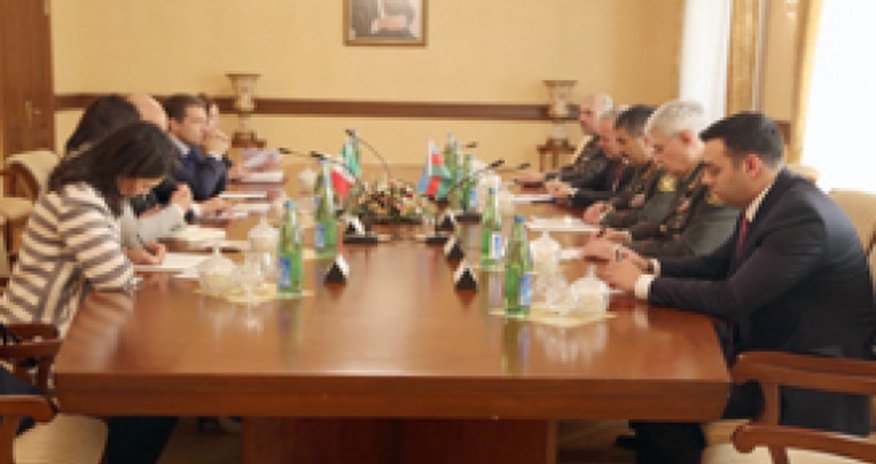 Azeri army chief, Italian senator mull military cooperation Azeri army chief, Italian senator mull military cooperation