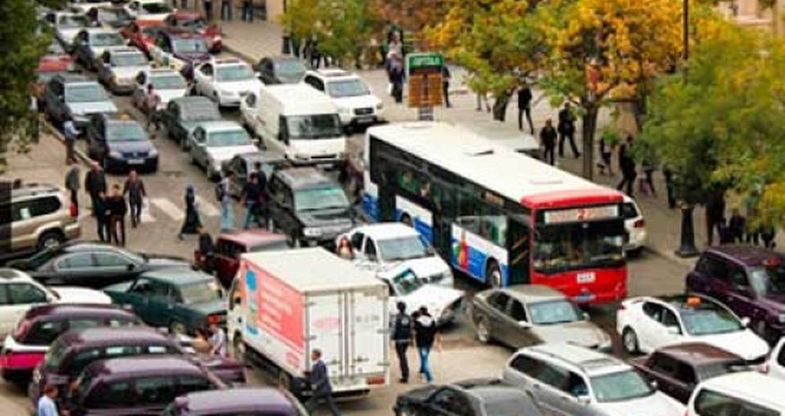 Bakıda hərəkət iflic oldu Bakıda hərəkət iflic oldu
