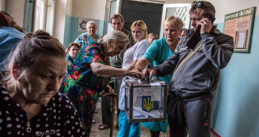 Votes in eastern Ukraine favor independence Votes in eastern Ukraine favor independence