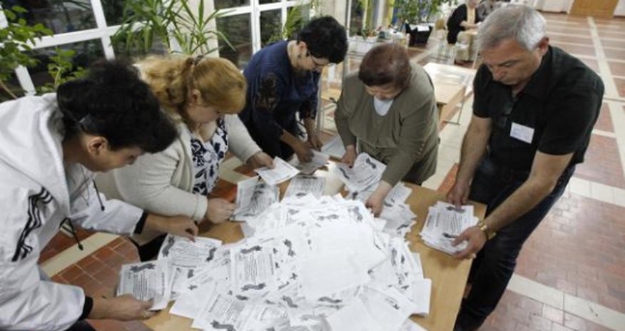 Rebels declare victory in east Ukraine vote on self-rule Rebels declare victory in east Ukraine vote on self-rule