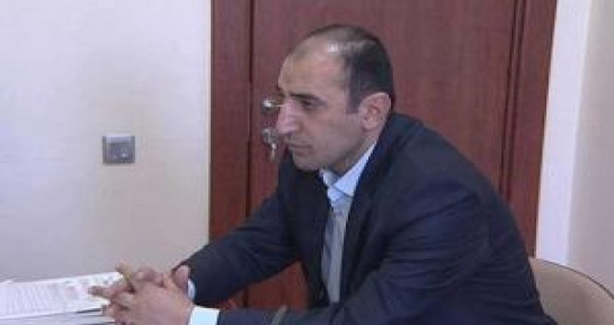 В Азербайджане в зале суда арестован обвиняемый в мошенничестве журналист В Азербайджане в зале суда арестован обвиняемый в мошенничестве журналист