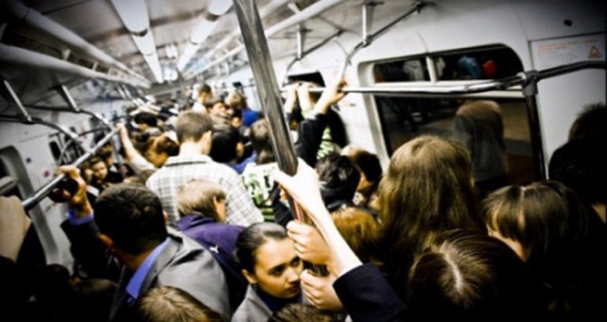 В метро увеличились пассажироперевозки В метро увеличились пассажироперевозки