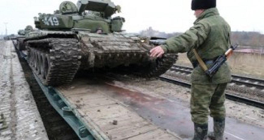 Российские войска отошли от украинской границы Российские войска отошли от украинской границы