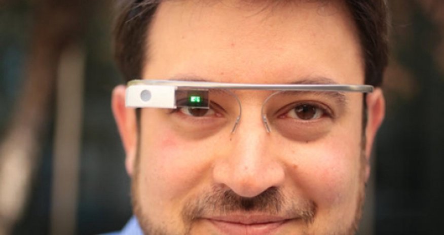 “Google Glass” smart eynəyi başağrısı yaradır “Google Glass” smart eynəyi başağrısı yaradır