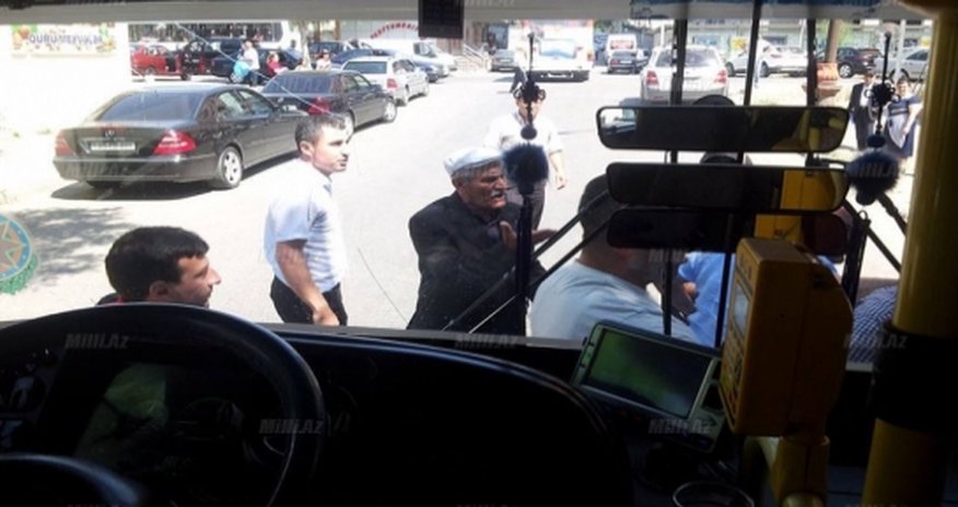 Bakıda avtobus sürücüsü döyüldü Bakıda avtobus sürücüsü döyüldü