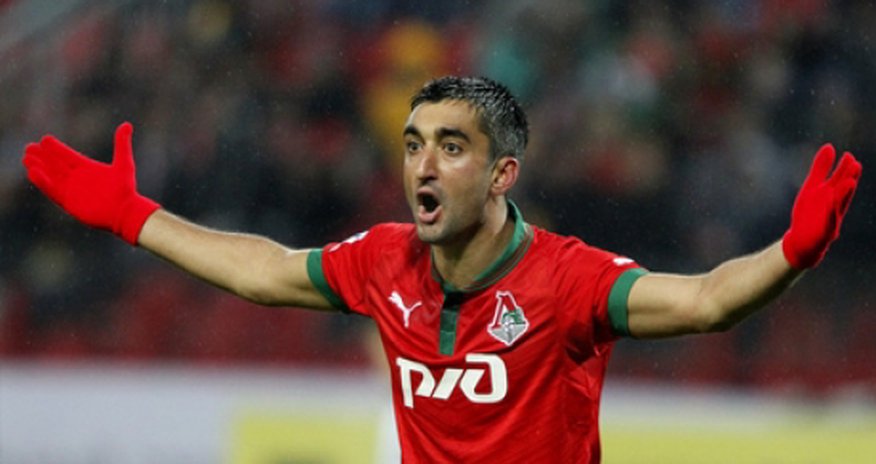 Aleksandr Səmədov ən yaxşı futbolçu oldu Aleksandr Səmədov ən yaxşı futbolçu oldu