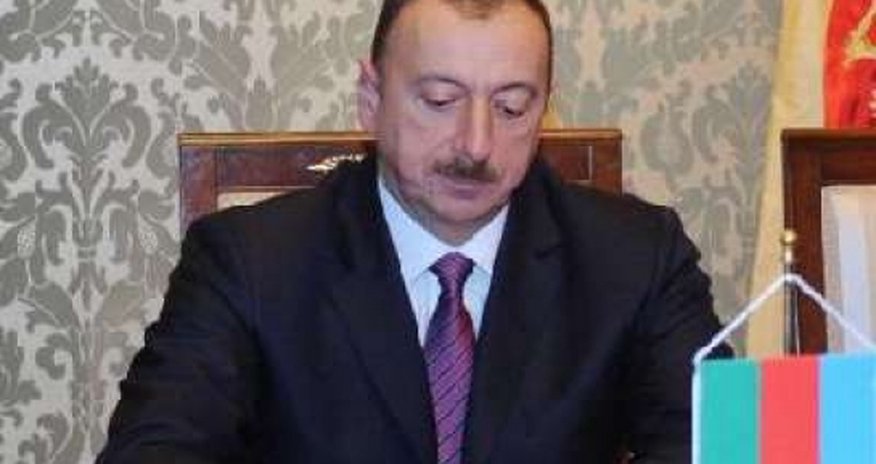 Ilham Aliyev congratulates Poroshenko, newly elected president of Ukraine Ilham Aliyev congratulates Poroshenko, newly elected president of Ukraine