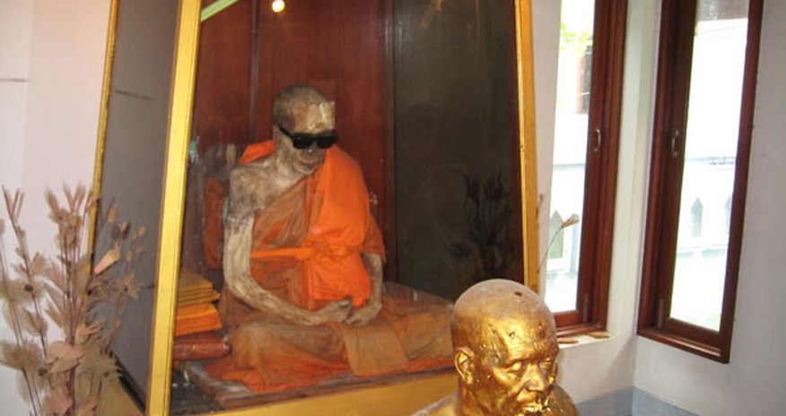 Mummified buddhist monk - PHOTO+VIDEO Mummified buddhist monk - PHOTO+VIDEO