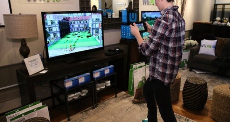 Sony 'overtakes' rival Nintendo in console sales Sony 'overtakes' rival Nintendo in console sales