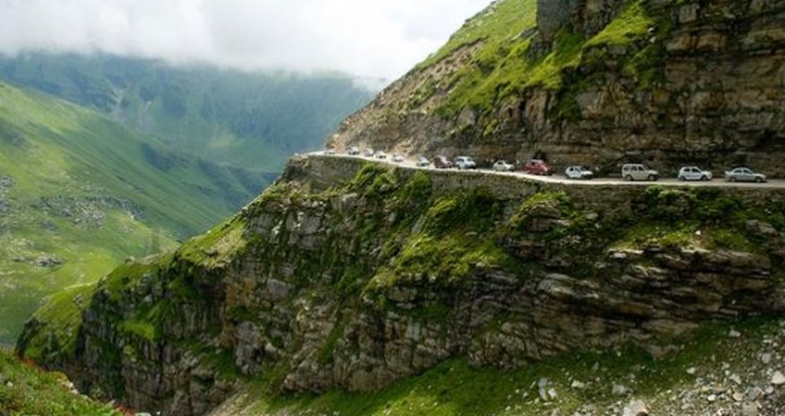 Seven of the world’s riskiest roads - PHOTO Seven of the world’s riskiest roads - PHOTO