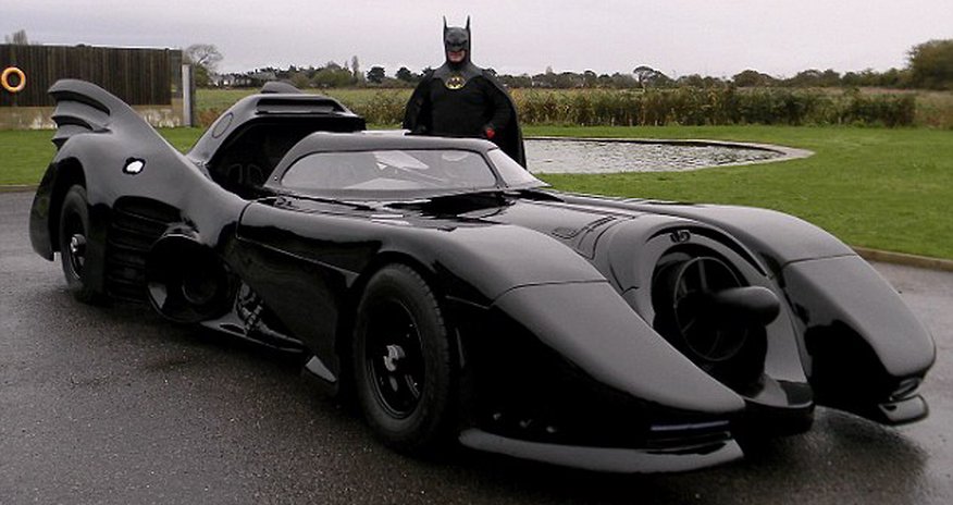Iconic 1989 Batman film has 3.2litre Jaguar engine PHOTO Iconic 1989 Batman film has 3.2litre Jaguar engine PHOTO