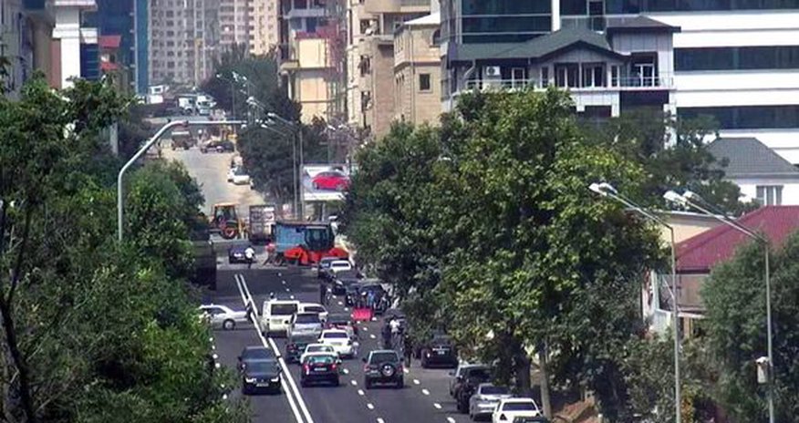 Bakıda yol açıldı - FOTO Bakıda yol açıldı - FOTO