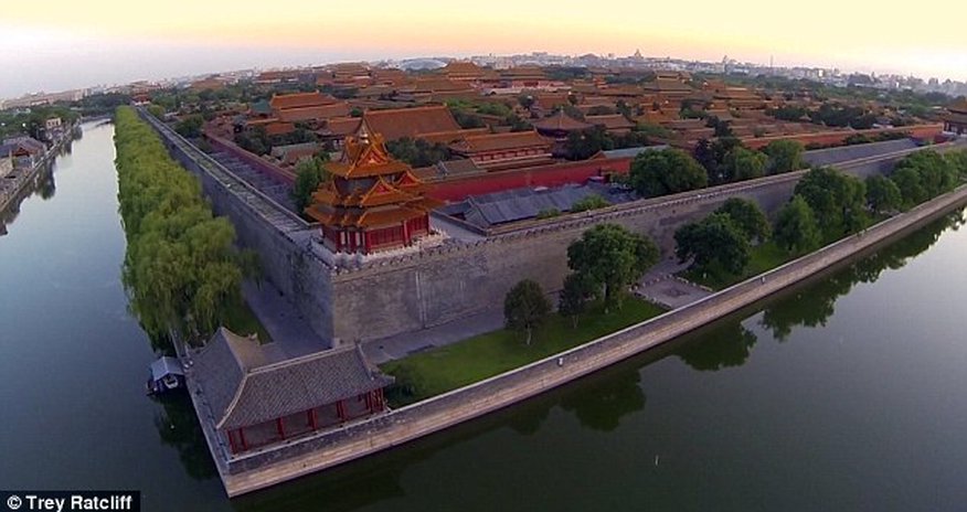 Chinese arrest photographer for filming Beijing's Forbidden City - PHOTO+VIDEO Chinese arrest photographer for filming Beijing's Forbidden City - PHOTO+VIDEO