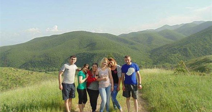Армянские девушки в Зангелане – ФОТО Армянские девушки в Зангелане – ФОТО
