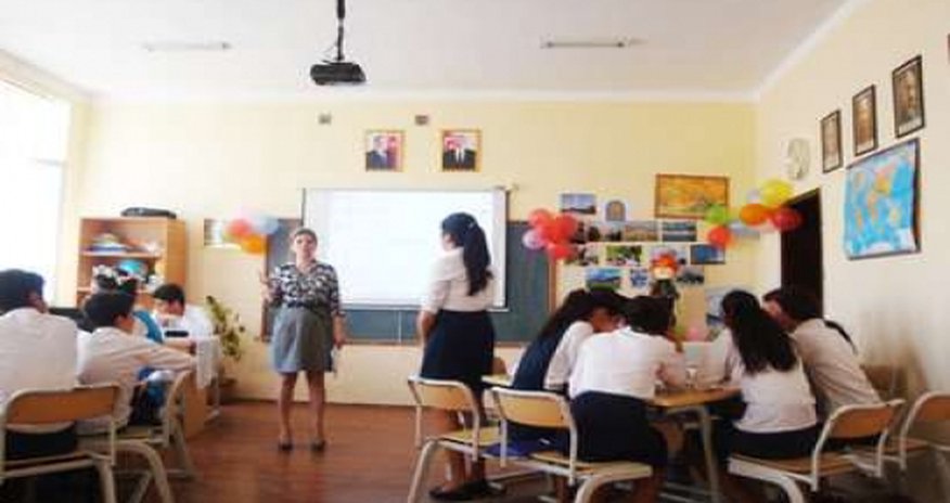 Orta məktəblərdə 3000-dək vakant müəllim yeri var Orta məktəblərdə 3000-dək vakant müəllim yeri var