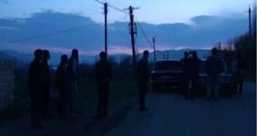 В приграничных селах Товуза возводятся защитные стены В приграничных селах Товуза возводятся защитные стены