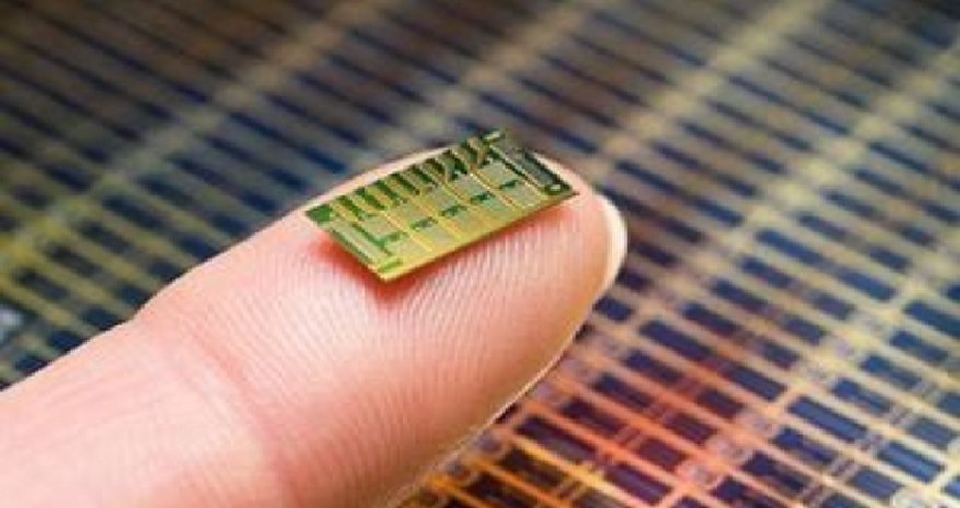 Bədənin daxilində 16 il işləyən elektron implantat yaradıldı Bədənin daxilində 16 il işləyən elektron implantat yaradıldı
