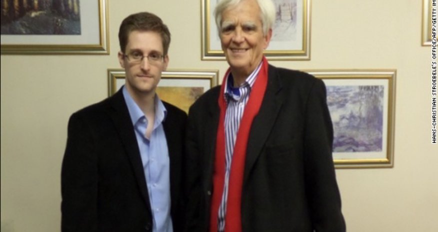 Edward Snowden asks to extend Russia asylum Edward Snowden asks to extend Russia asylum