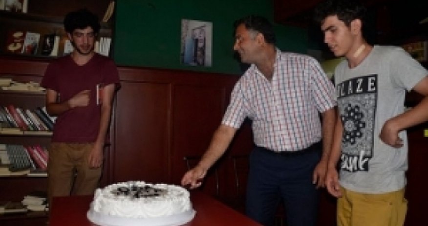 ODA Teatrı biletlərin qiymətini aşağı saldı ODA Teatrı biletlərin qiymətini aşağı saldı
