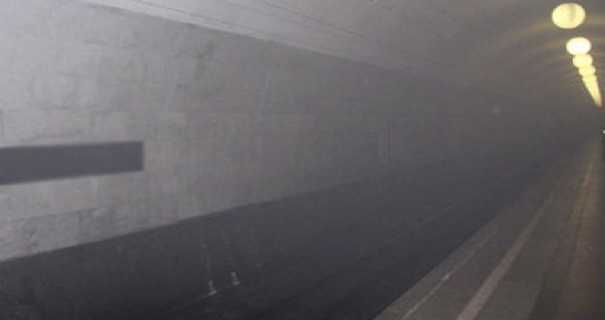 Metroda hadisə baş verərsə, sağ qalmağın yolları Metroda hadisə baş verərsə, sağ qalmağın yolları