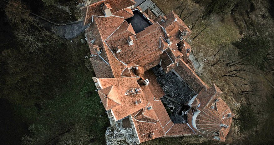Inside 'Dracula's Castle' - PHOTO Inside 'Dracula's Castle' - PHOTO