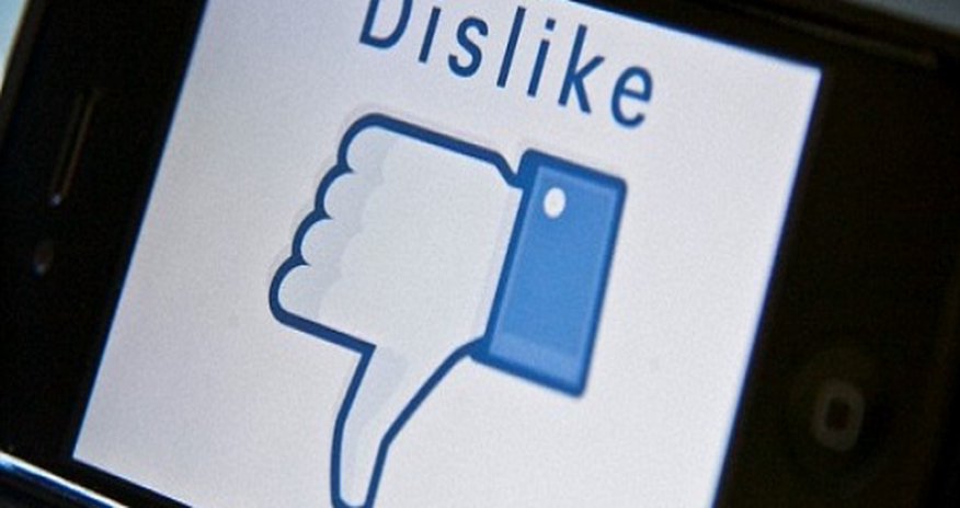 Does Facebook make YOU miserable? Does Facebook make YOU miserable?