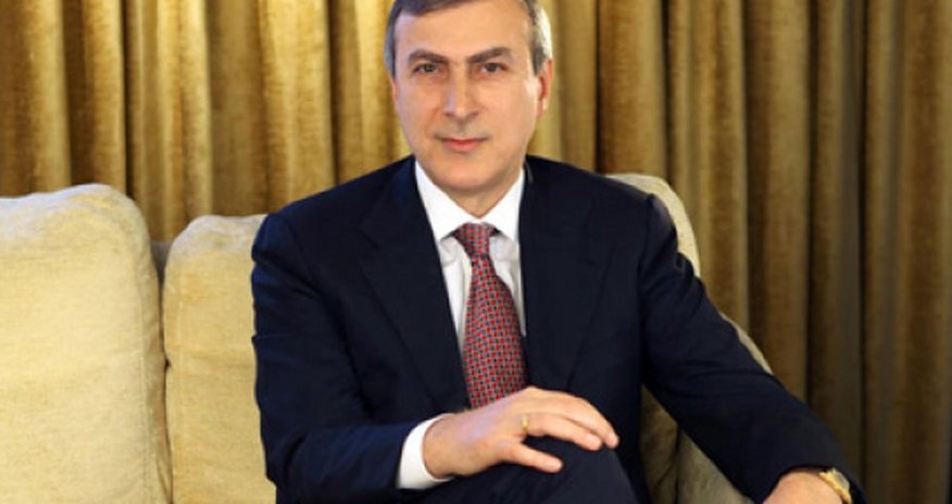 Erməni deputat Azərbaycanı müdafiə etdi Erməni deputat Azərbaycanı müdafiə etdi