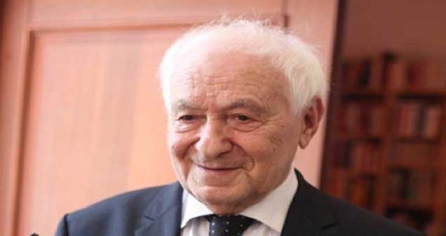 Məşhur futbolçu Ələkbər Məmmədovun meyiti tapıldı Məşhur futbolçu Ələkbər Məmmədovun meyiti tapıldı