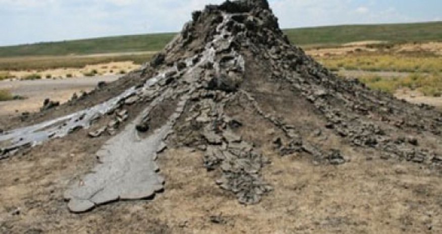 Bakıda vulkan püskürür Bakıda vulkan püskürür