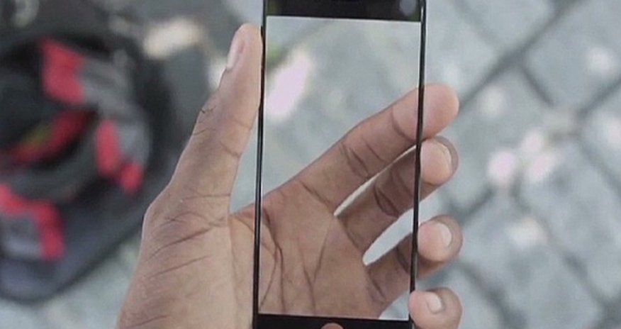 Will bigger iPhones end great one-hand games? Will bigger iPhones end great one-hand games?