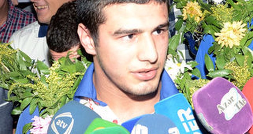 Erməniləri diz çökdürən igidlərimiz Vətənə döndü - FOTO Erməniləri diz çökdürən igidlərimiz Vətənə döndü - FOTO