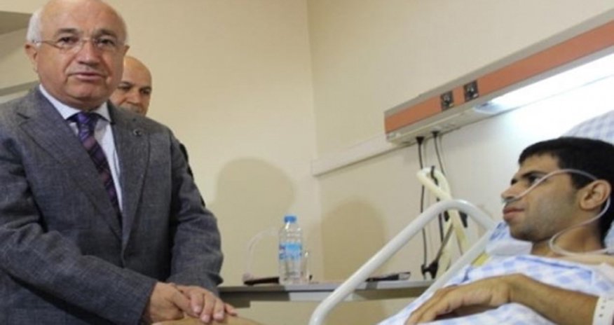 Turkish speaker visits Azeri soldiers in hospital Turkish speaker visits Azeri soldiers in hospital