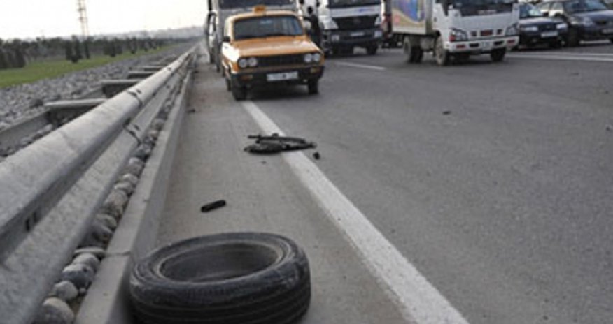 Bakıda sərnişin avtobusu aşdı - Xeyli yaralı var Bakıda sərnişin avtobusu aşdı - Xeyli yaralı var
