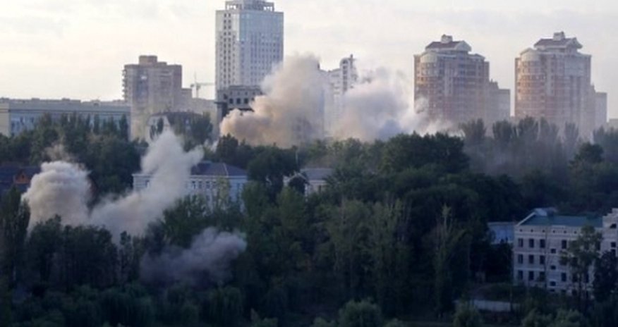 Donetsk rebels parade captured soldiers Donetsk rebels parade captured soldiers