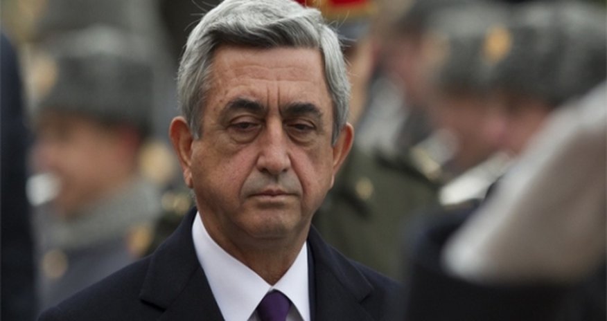 Sarkisyan döyüşə hazırlaşır Sarkisyan döyüşə hazırlaşır