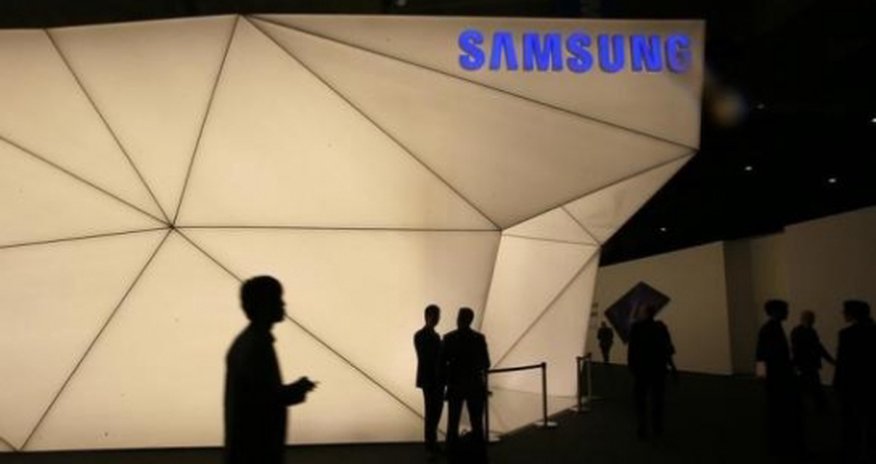 Samsung unveils smartwatch that can make calls Samsung unveils smartwatch that can make calls