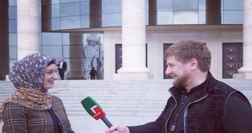 Рамзан Кадыров в роли тележурналиста Рамзан Кадыров в роли тележурналиста