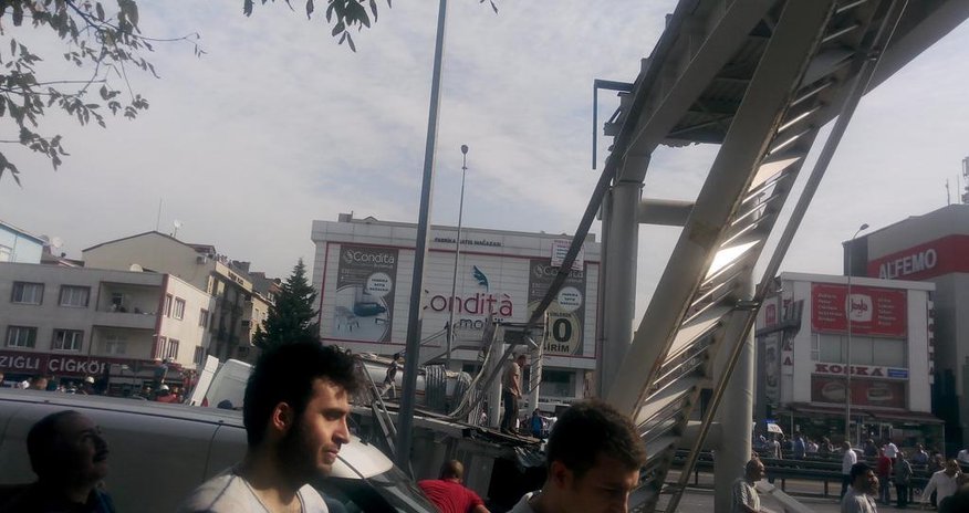 Körpü ucdu, ölən var - FOTOLAR Körpü ucdu, ölən var - FOTOLAR