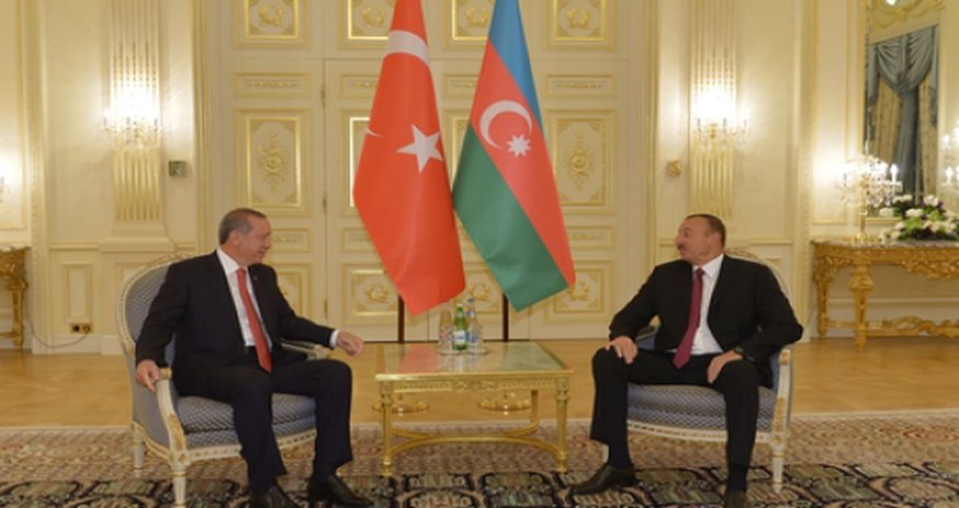 Erdoğan hails bilateral ties during visit to Azerbaijan Erdoğan hails bilateral ties during visit to Azerbaijan