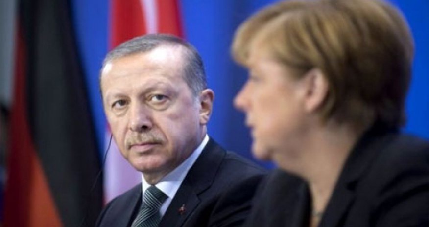 Ərdoğandan Merkelə: “Bizi niyə dinlədin?” Ərdoğandan Merkelə: “Bizi niyə dinlədin?”