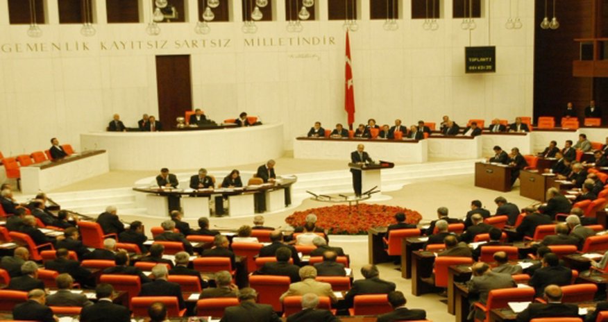 Turkish parliament passes vote of confidence in new government Turkish parliament passes vote of confidence in new government