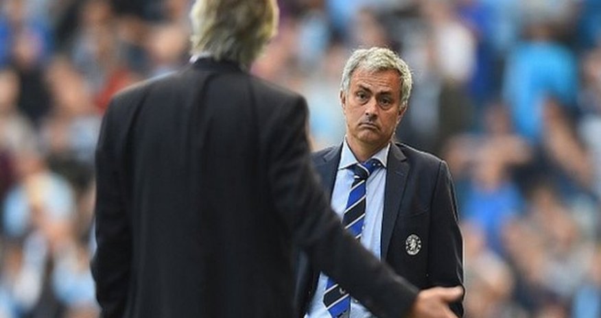 Manuel Pellegrini criticises 'small team' Chelsea after draw Manuel Pellegrini criticises 'small team' Chelsea after draw