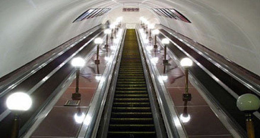 На четырех станциях Бакинского метро будут установлены эскалаторы На четырех станциях Бакинского метро будут установлены эскалаторы