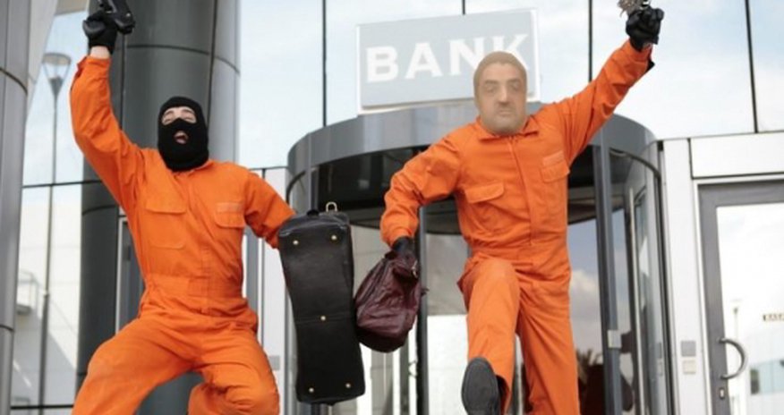 Банда армян ограбила банк в Москве Банда армян ограбила банк в Москве