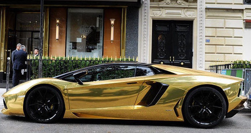 Золотой Lamborghini Aventador -ФОТО Золотой Lamborghini Aventador -ФОТО