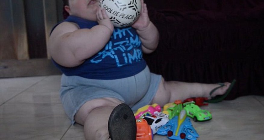 The 3-year-old boy who weighs 150lb due to syndrome - PHOTO The 3-year-old boy who weighs 150lb due to syndrome - PHOTO