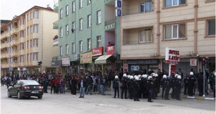 Azərbaycanlıların Türkiyədə kütləvi davası Azərbaycanlıların Türkiyədə kütləvi davası