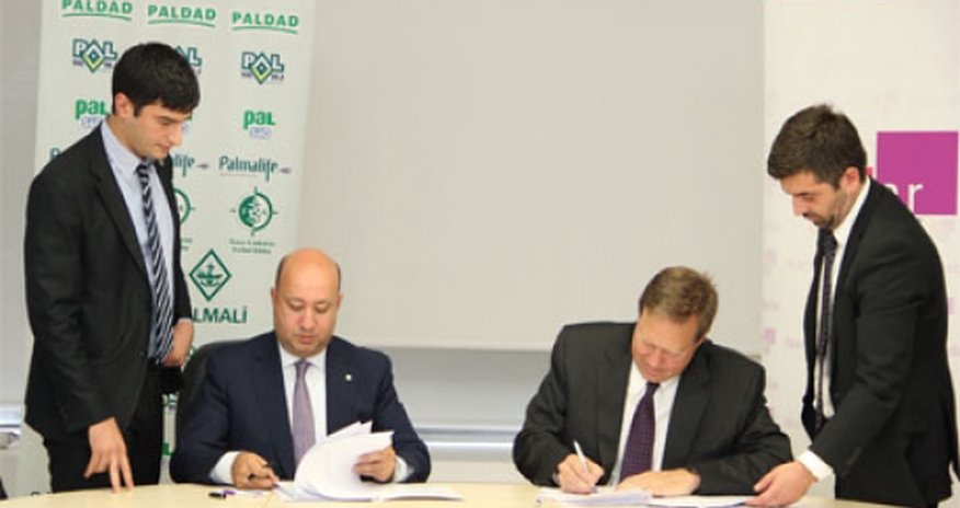 Azerfon и Palmali заключили договор о партнерстве Azerfon и Palmali заключили договор о партнерстве