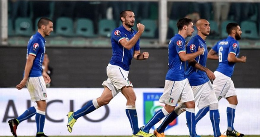 Italy 2-1 Azerbaijan: Giorgio Chiellini scores all three goals Italy 2-1 Azerbaijan: Giorgio Chiellini scores all three goals