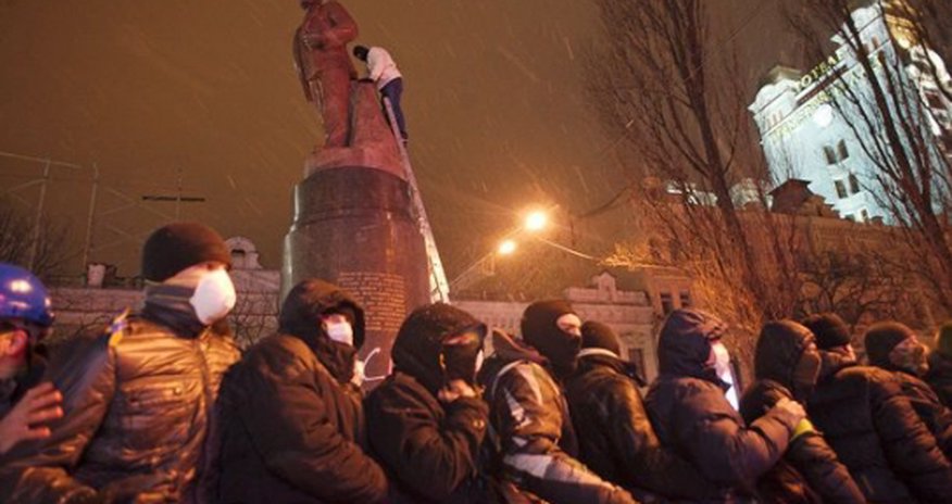 Власти зачистят Полтавщину от памятников Ленину за десять дней Власти зачистят Полтавщину от памятников Ленину за десять дней